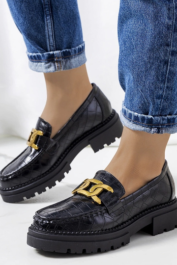 Czarne mokasyny na wysokiej...