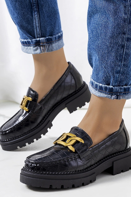 Czarne mokasyny na wysokiej podeszwie... Czarne mokasyny na wysokiej podeszwie...