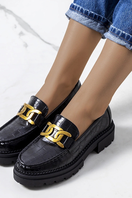 Czarne mokasyny na wysokiej podeszwie... Czarne mokasyny na wysokiej podeszwie...