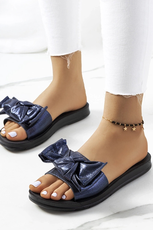 Glossy silver flip-flops Cher