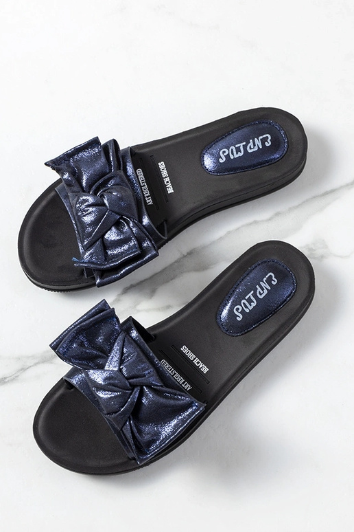 Glossy silver flip-flops Cher