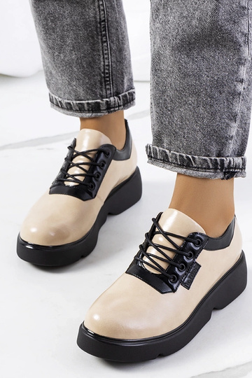 Beżowe półbuty Parram 2