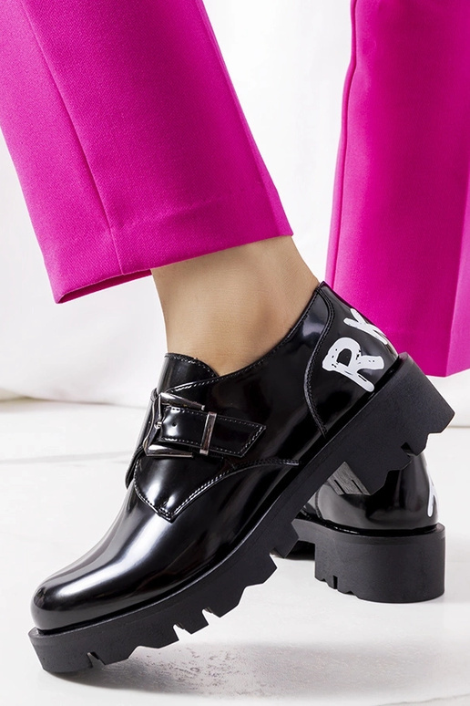 Czarne półbuty Lens