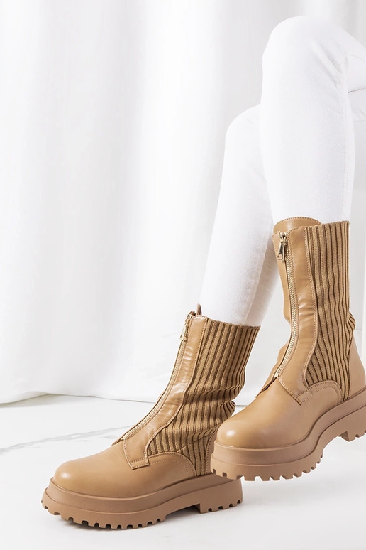 Beige boots Huff