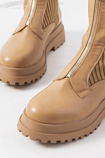 Beige boots Huff 2