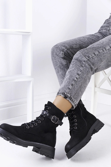 Beige boots Huff 2