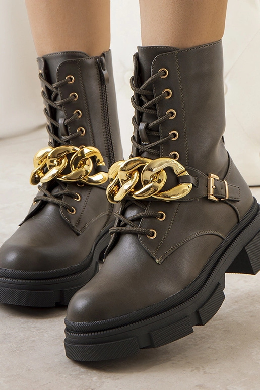 Zielone traperki z łańcuchem Iversen Zielone traperki z łańcuchem Iversen