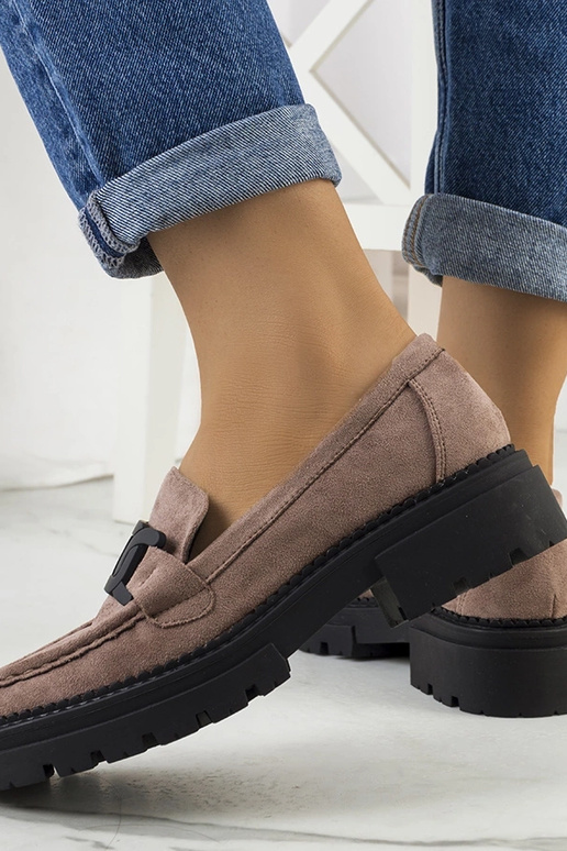 Brązowe półbuty eko-zamsz Gabriella