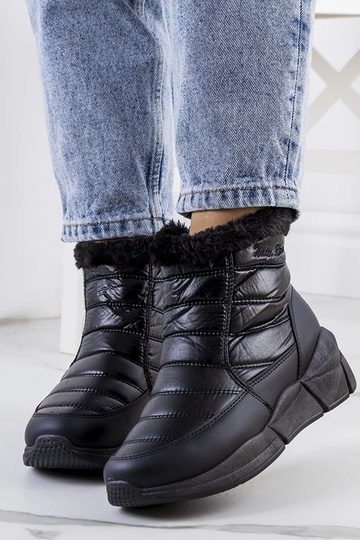 Black snowboots Arana 2
