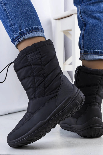 Black snowboots Nanna 2