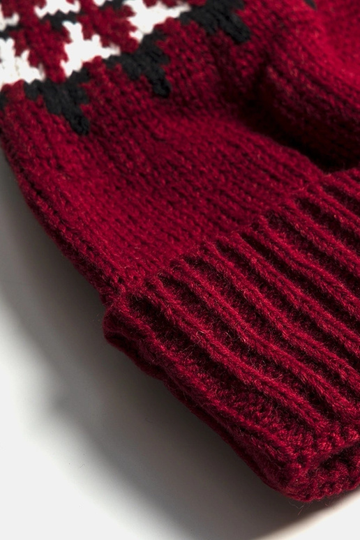 Women's maroon beanie with pompom Maysan