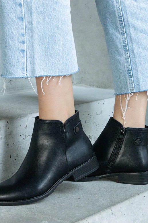 Black wedge heeled boots Etylioo