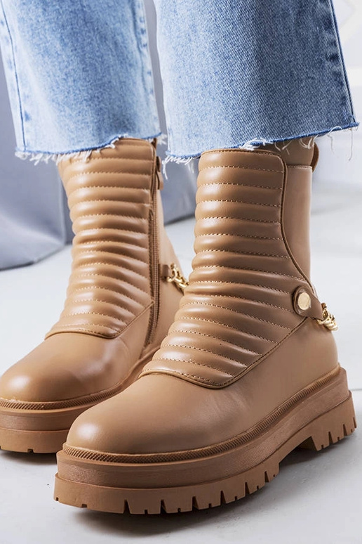 Beżowe ocieplane botki z łańcuchem...