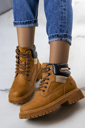 Brązowe ocieplane traperki... 2