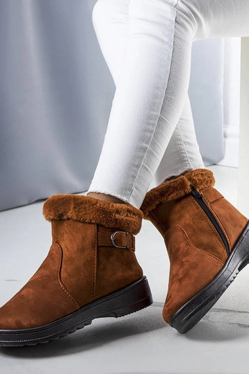 Grey snow boots with fur...