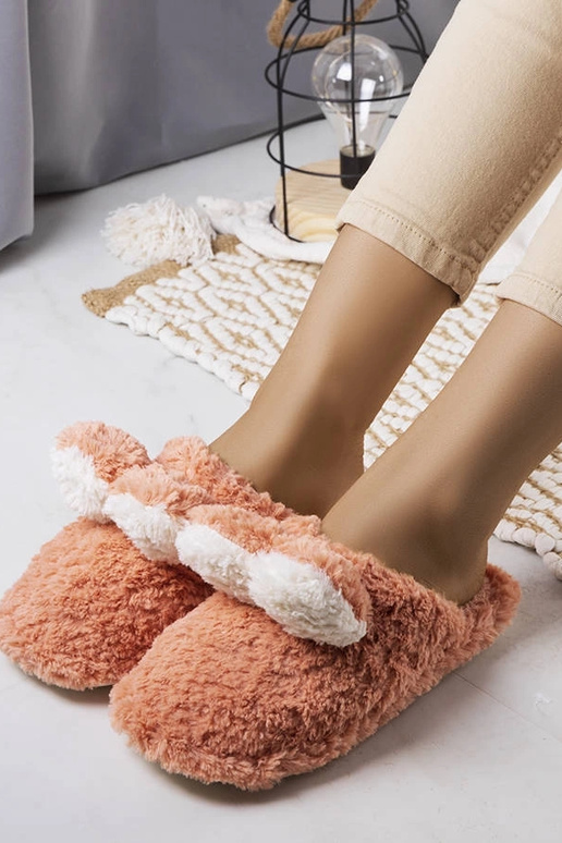 Black slippers with fur insulated Valle