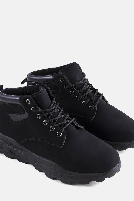 Brown insulated men's hiking boots... Brown insulated men's hiking boots...