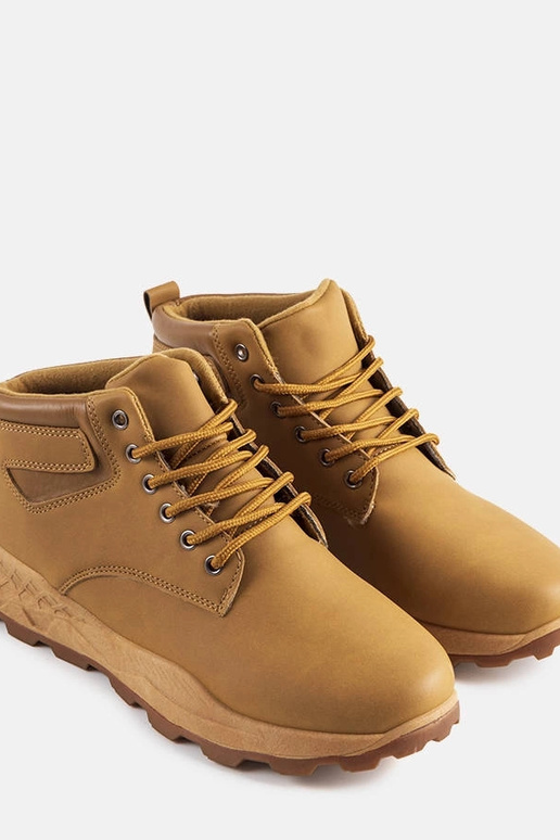 Brown insulated men's hiking boots...