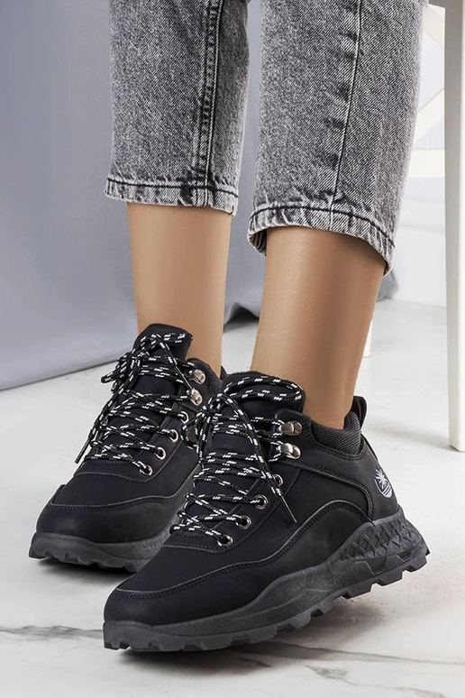 Beige insulated boots with chain...