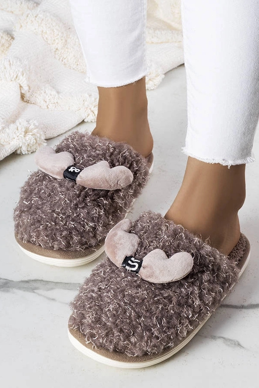 Black slippers with fur insulated Valle