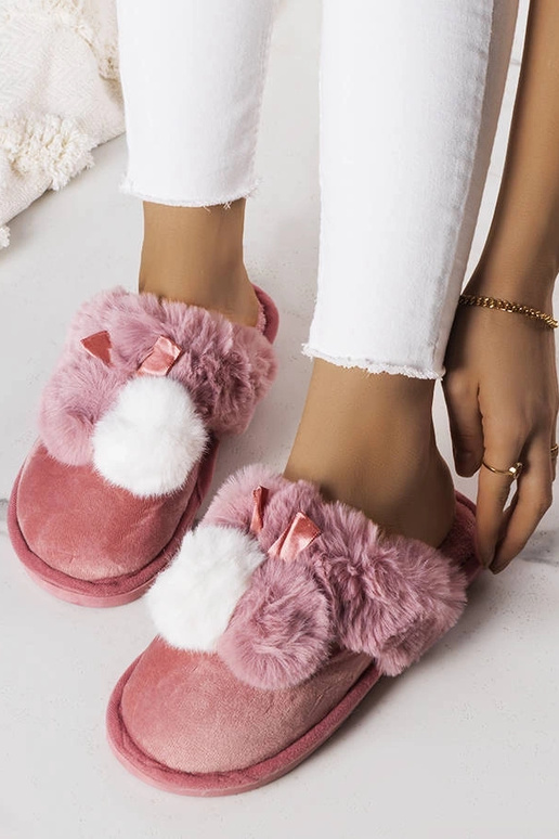 Black slippers with fur insulated Valle