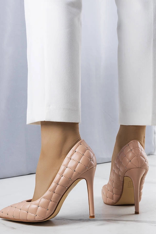 Beige high heels Thrower Beige high heels Thrower