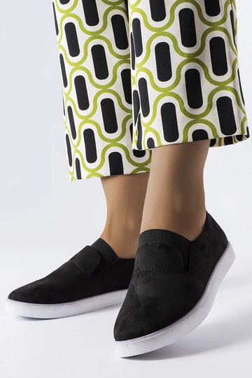 Czarne tenisówki z... 2