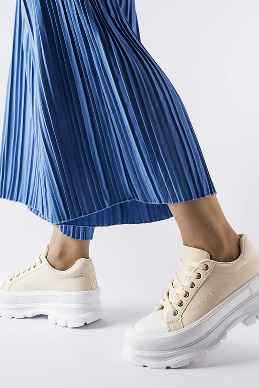 Black trainers Beat Black trainers Beat