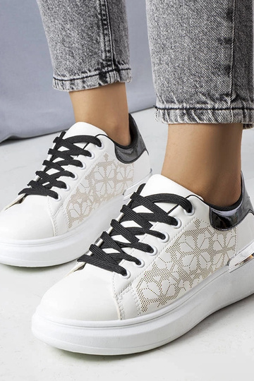 Biało-czarne sneakersy...