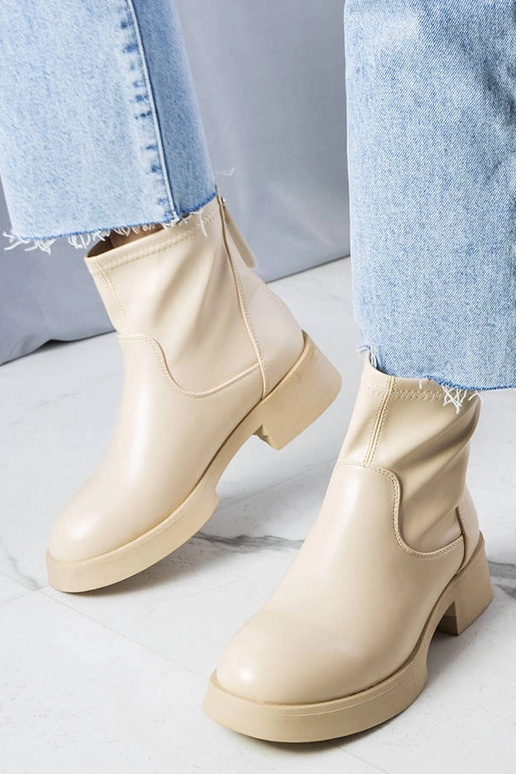 Black wedge heeled boots Etylioo