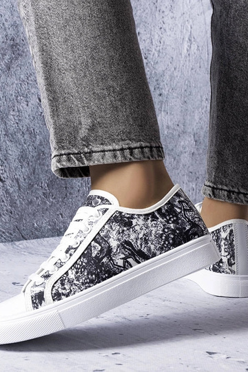 Beige trainers Venancia 2