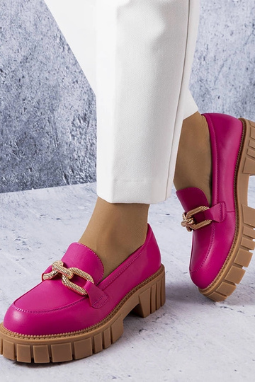 Różowe półbuty ze złotą...