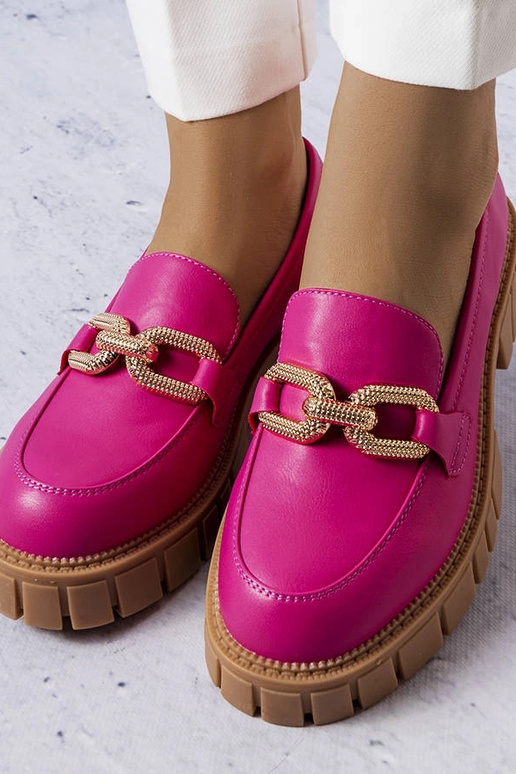 Różowe półbuty ze złotą ozdobą Adriney