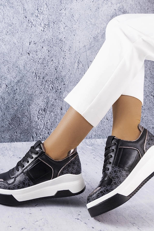 White trainers Justar