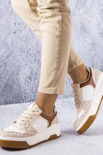 White trainers Justar