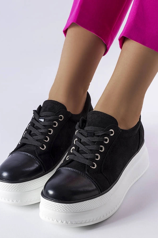 Czarne tenisówki na platformie Pascaline