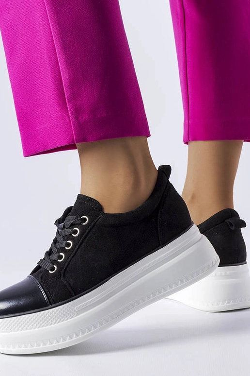 Czarne tenisówki na platformie Pascaline