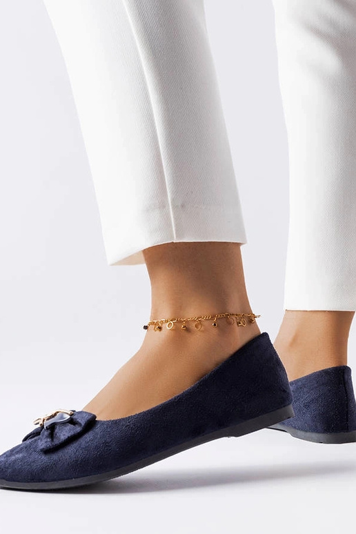 Granatowe balerinki zdobione kokardką... Granatowe balerinki zdobione kokardką...