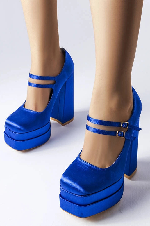 Beige high heels Thrower