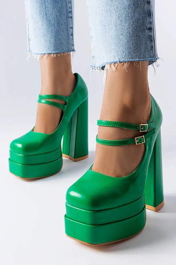 Beige high heels Thrower