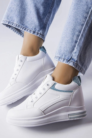 Białe sneakersy z...