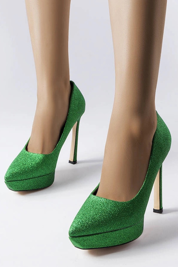 Beige high heels Thrower