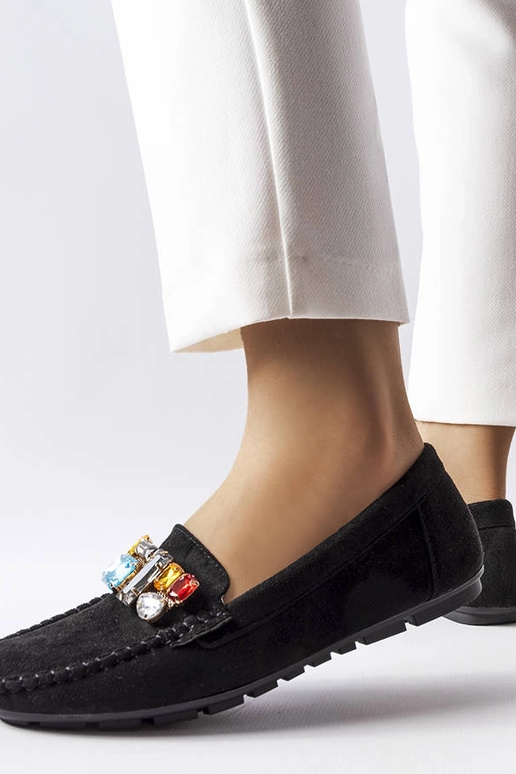 Czarne mokasyny ze skórzana wkładką...