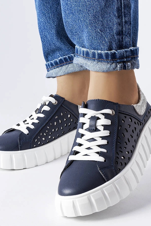 Granatowe sneakersy ze wstawkami Patch