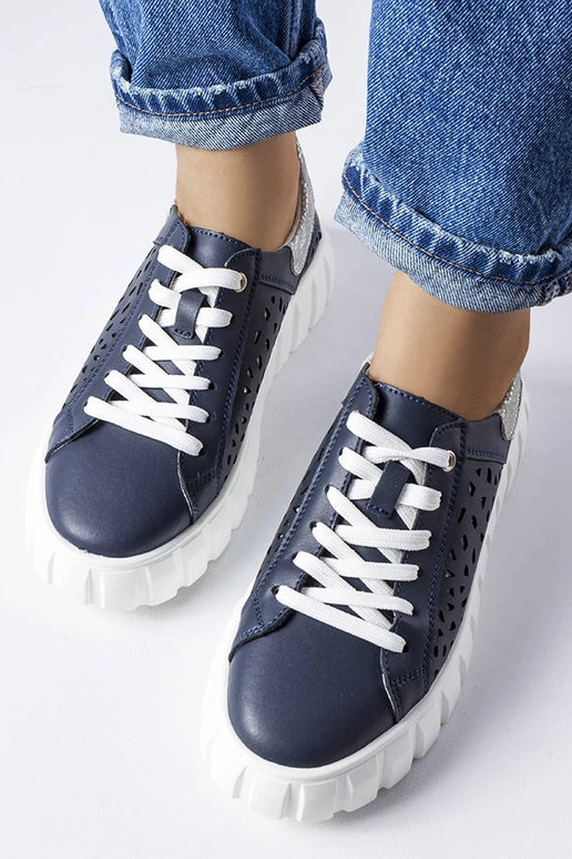 Granatowe sneakersy ze wstawkami Patch