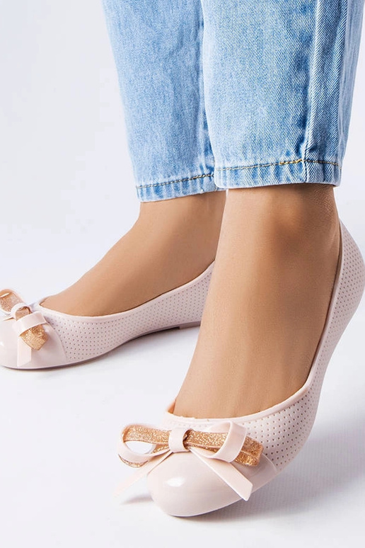 BOTKI NA SŁUPKU GUMKA HQ-8A813-1 CZARNY