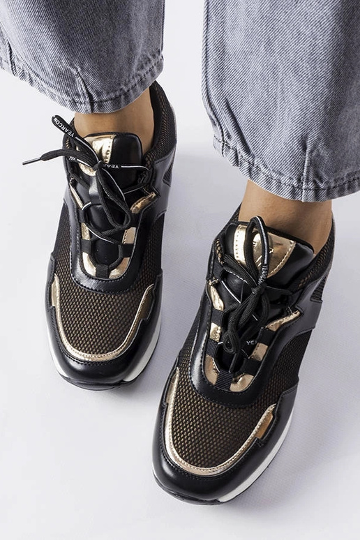 Czarno-złote sneakersy na koturnie...