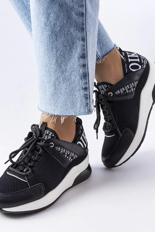 Czarno-białe sneakersy Vinceza