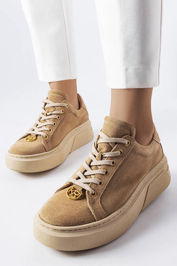 Beżowe zamszowe sneakersy Karino