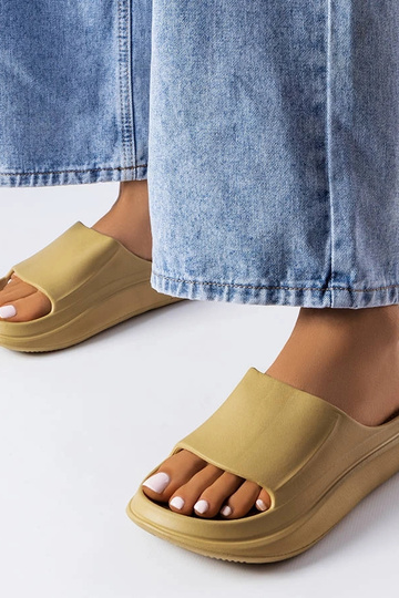 Beżowe gumowe klapki Labrecque